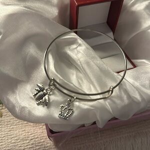 Handmade queen bee adjustable bracelet